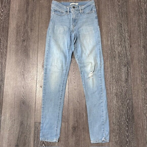 Levi's Women's 311 Shaping Skinny Jeans 27 X 32 Distressed Stretchy Light Wash - Picture 1 of 8